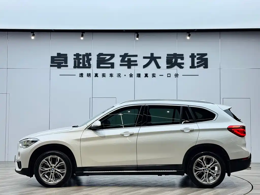 BMW X1 — фото 4