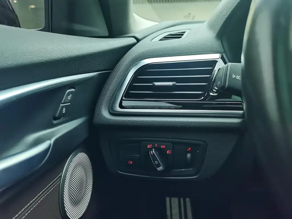BMW 1 Series — фото 18