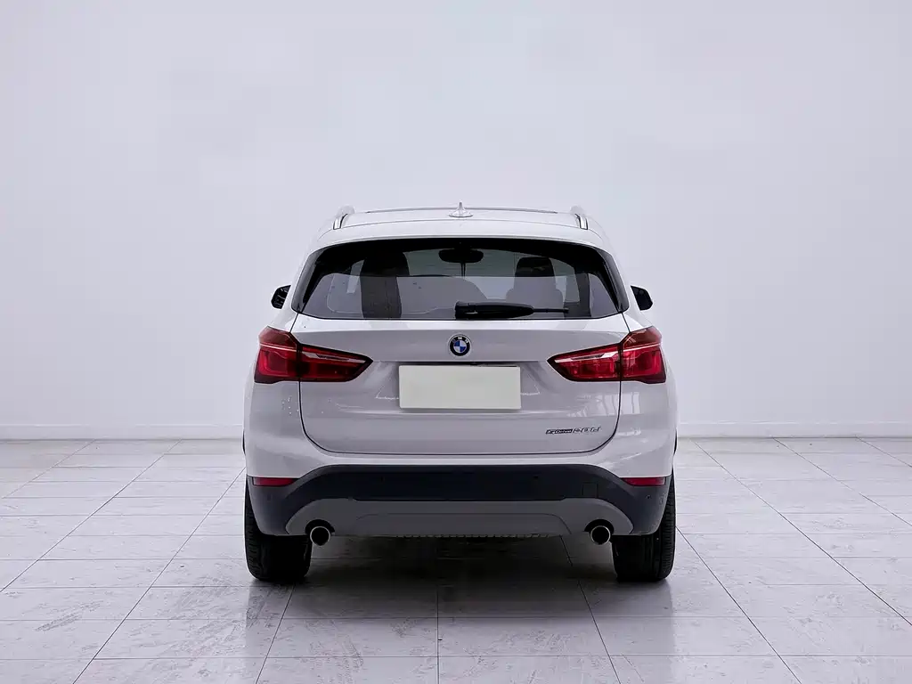 BMW X1 — фото 4