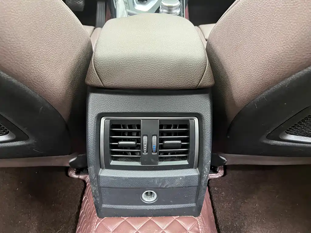 BMW 3 Series — фото 11