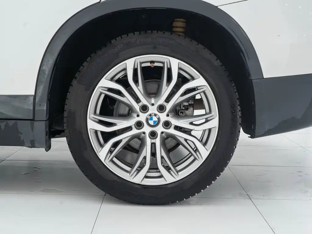 BMW X1 — фото 19