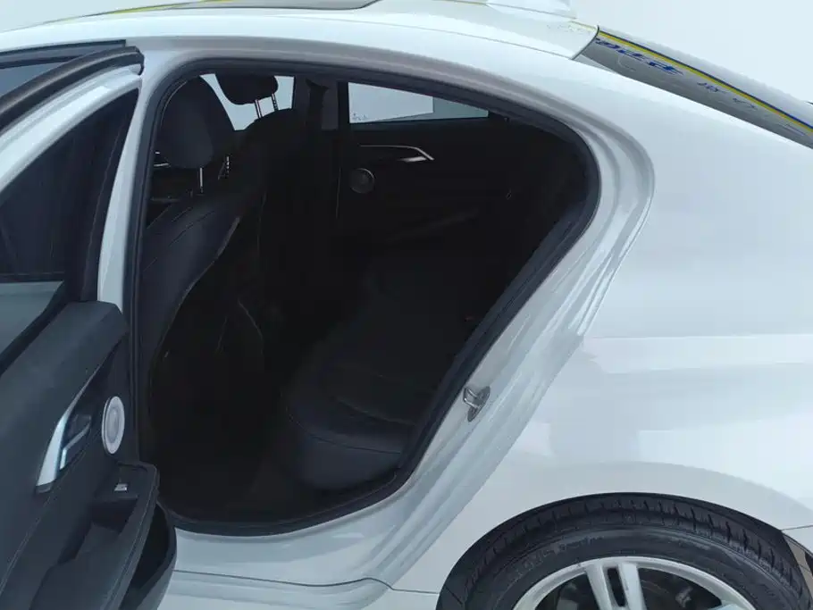 BMW 1 Series — фото 11