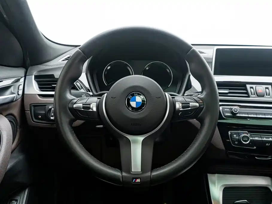 BMW X2 — фото 19