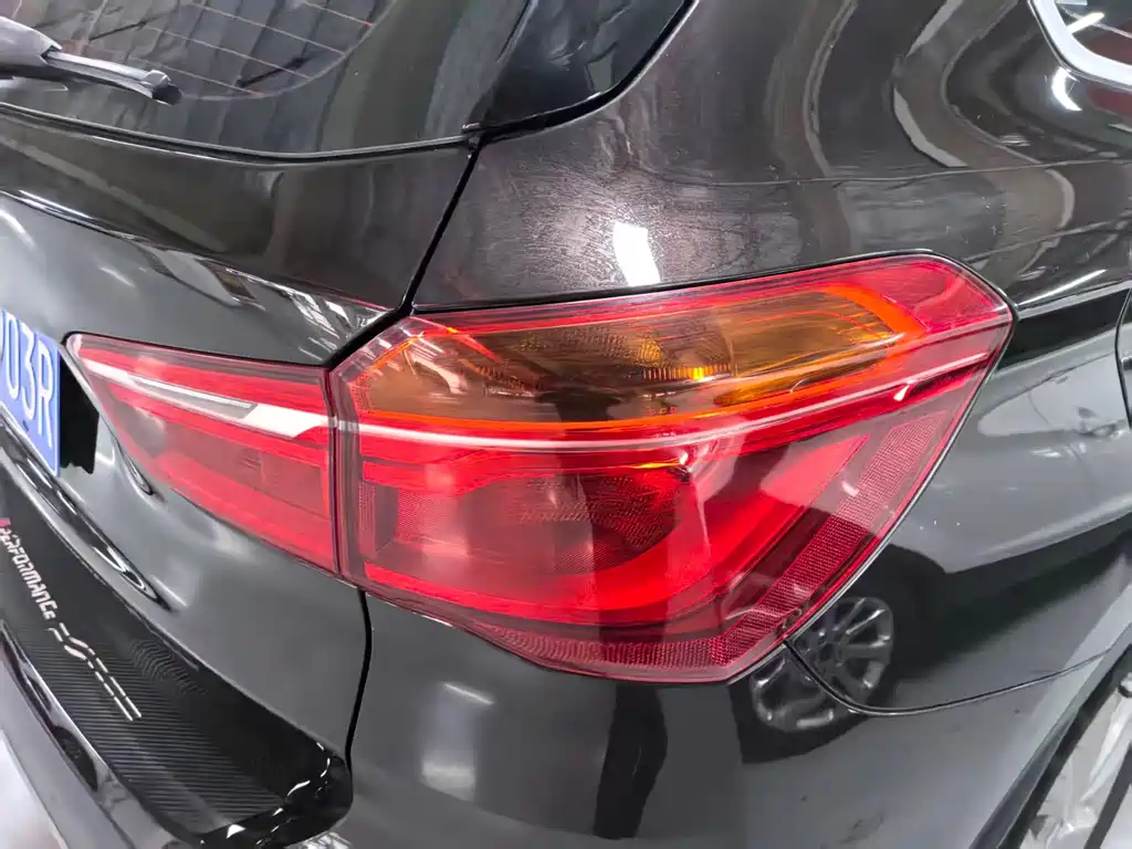 BMW X1 — фото 18