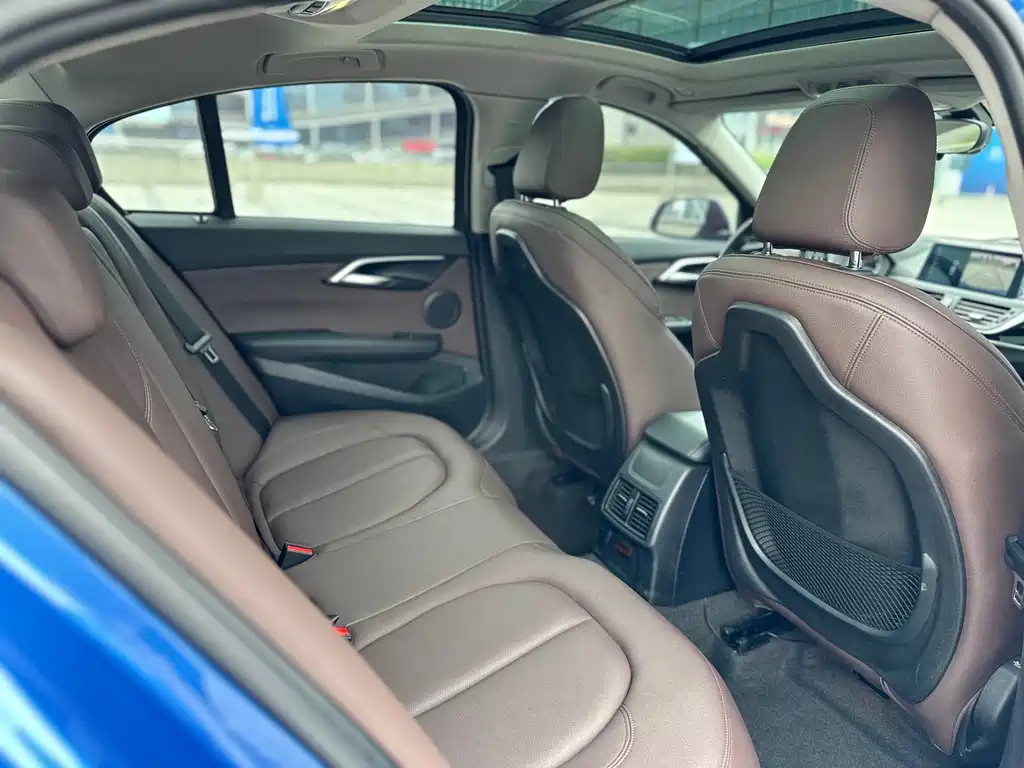 BMW 1 Series — фото 15