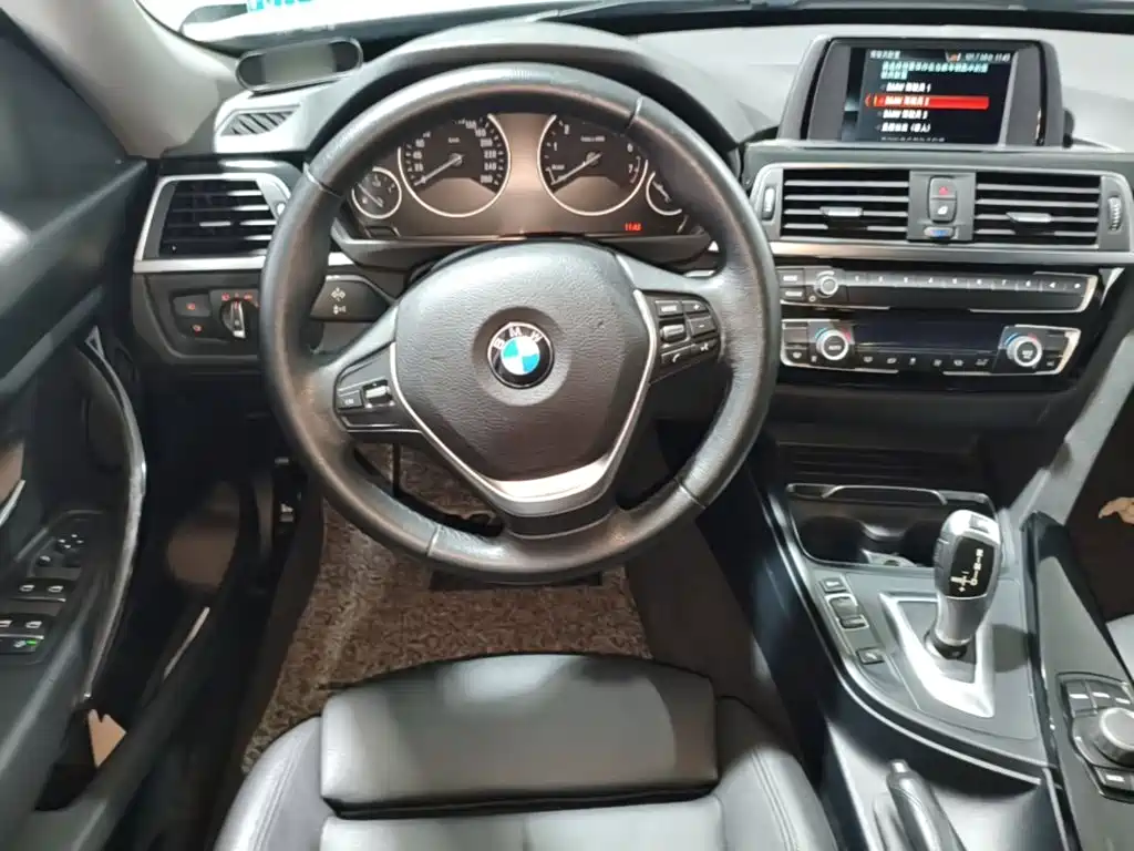 BMW 3 Series GT — фото 11