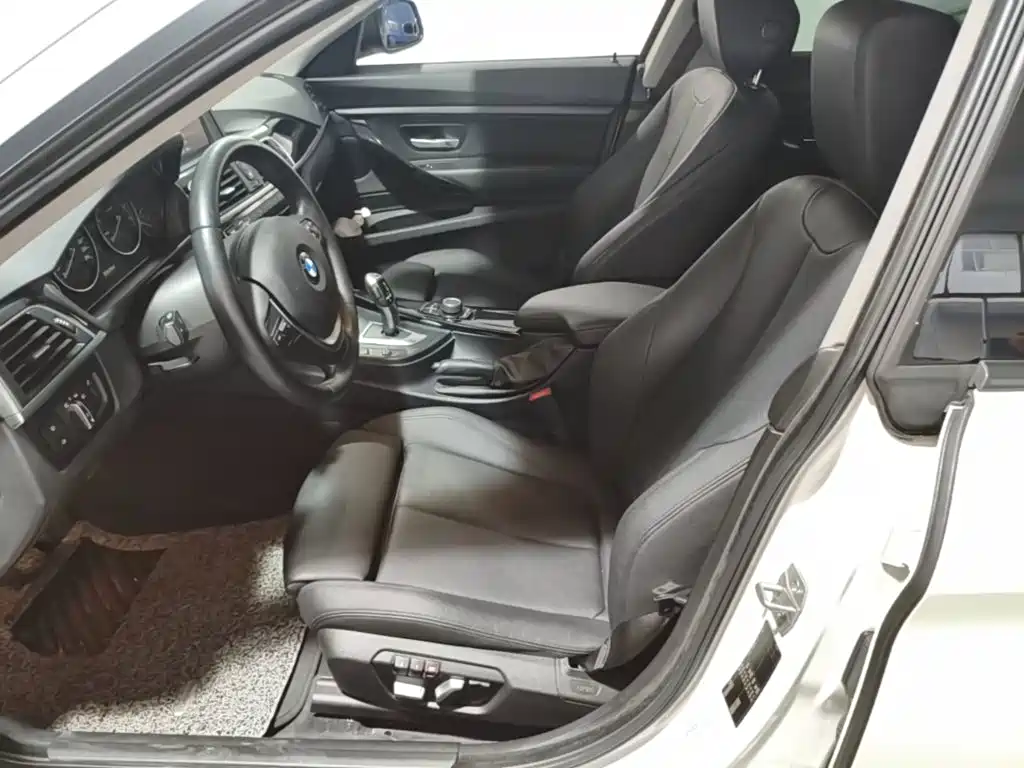 BMW 3 Series GT — фото 15