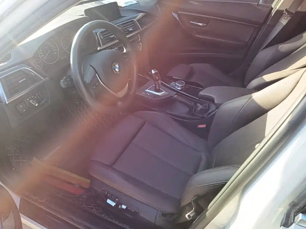 BMW 3 Series — фото 15