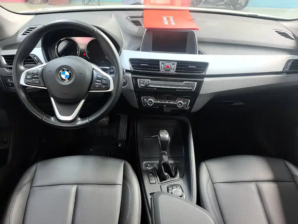 BMW X1 — фото 11