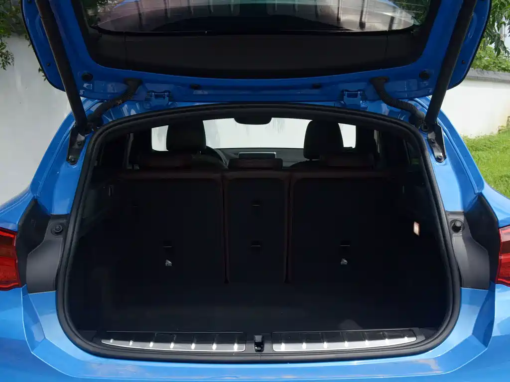 BMW X2 — фото 11