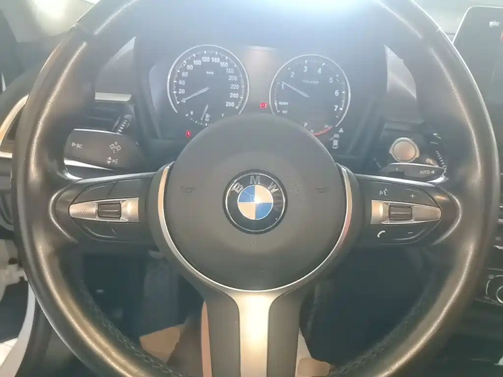 BMW 1 Series — фото 11