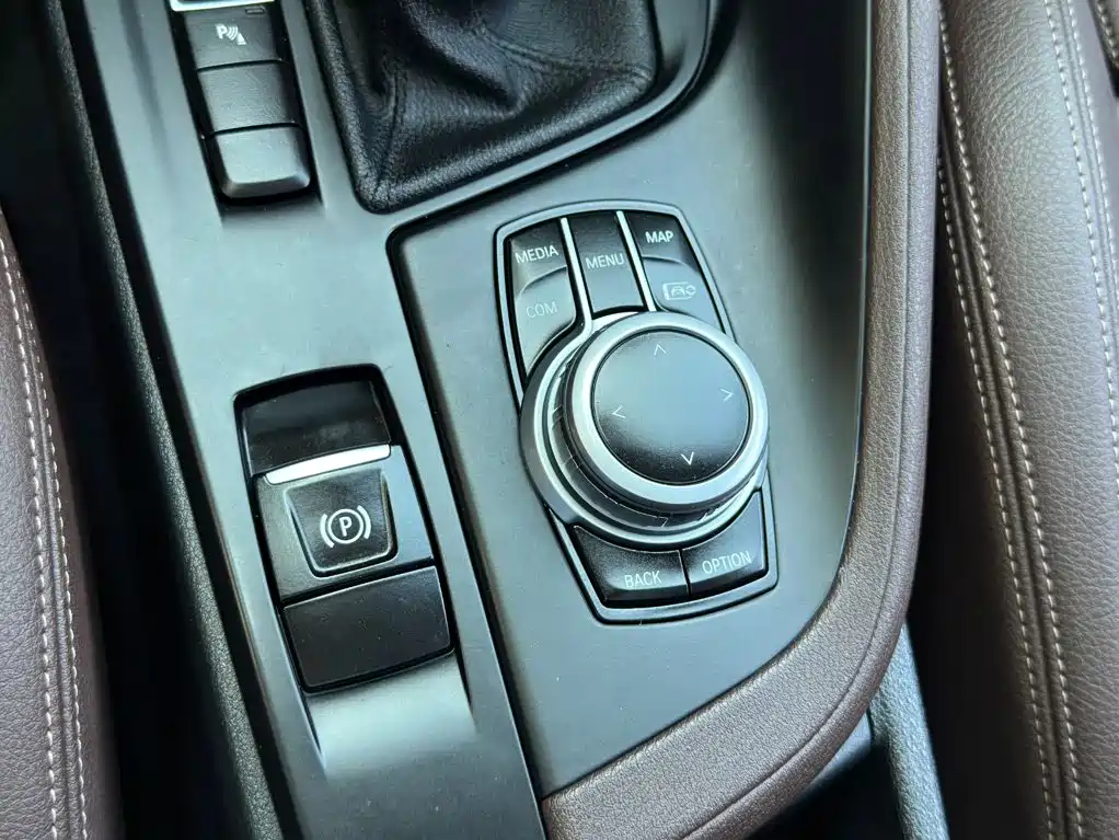 BMW X1 — фото 21
