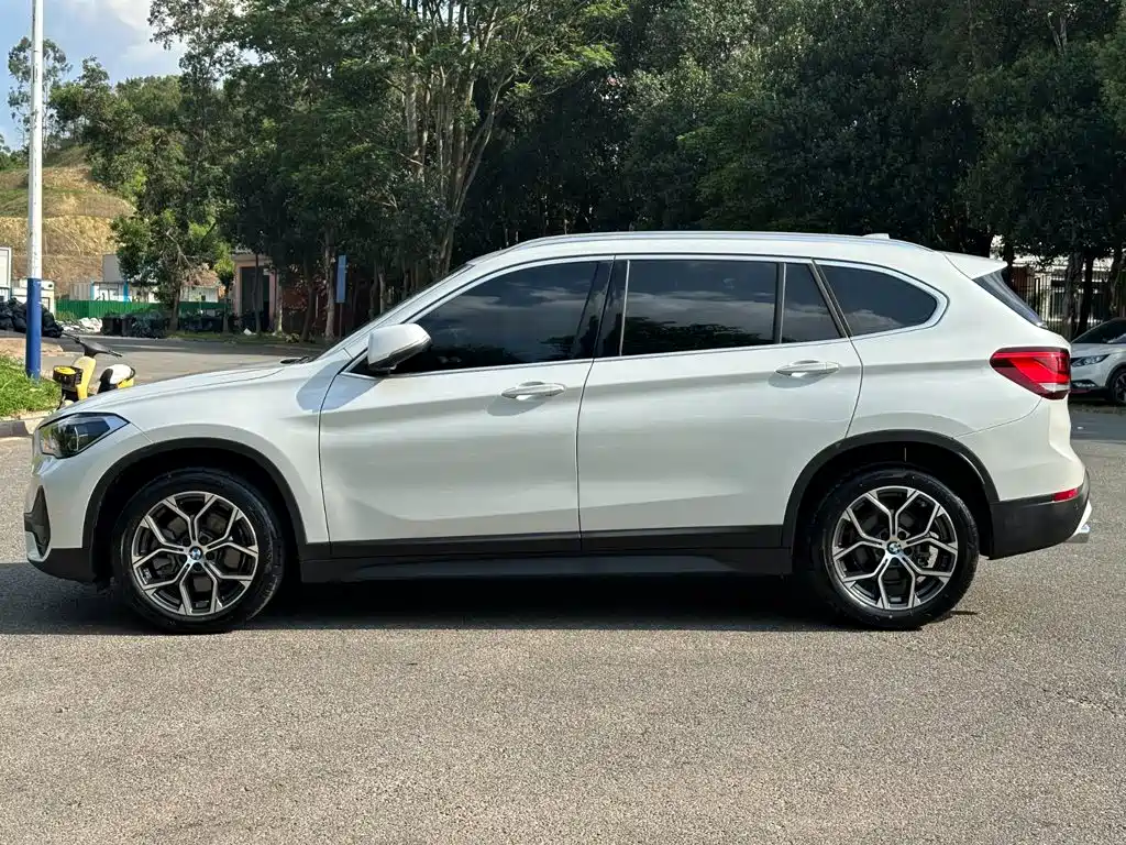 BMW X1 — фото 4