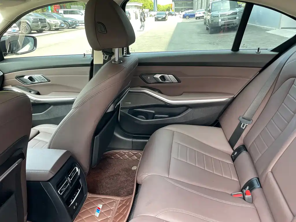 BMW 3 Series — фото 13
