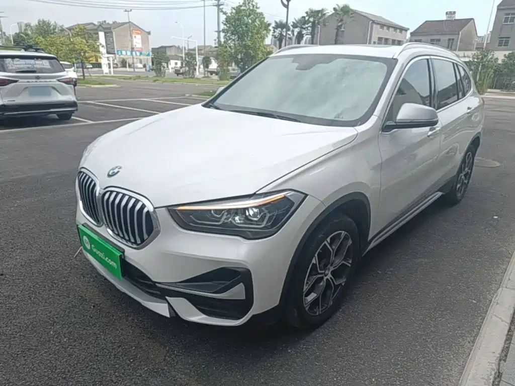 BMW X1 — фото 2