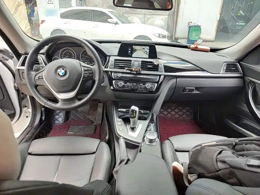 BMW 3 Series GT — фото 10