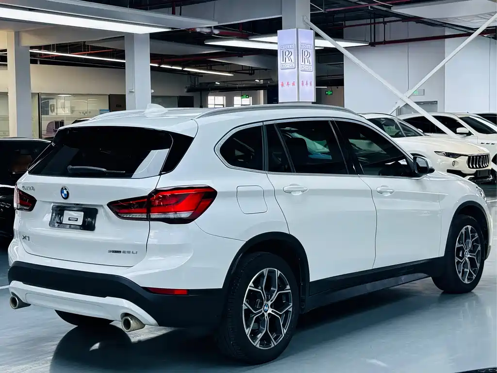 BMW X1 — фото 15