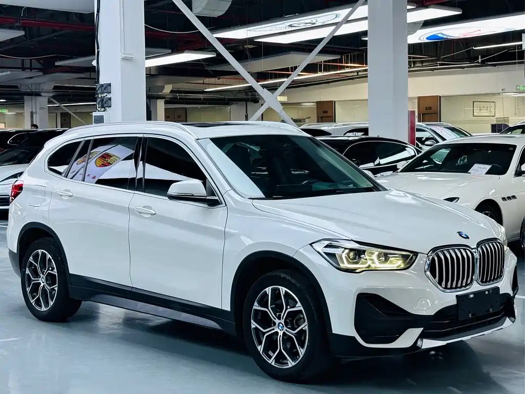BMW X1 — фото 3