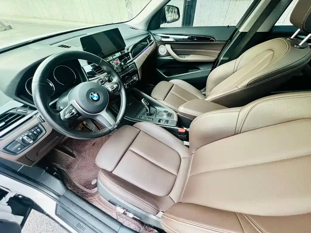 BMW X1 — фото 14