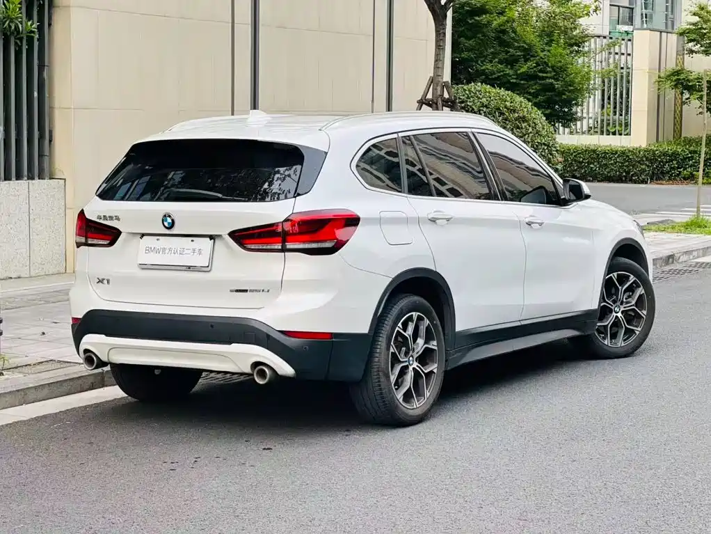 BMW X1 — фото 3