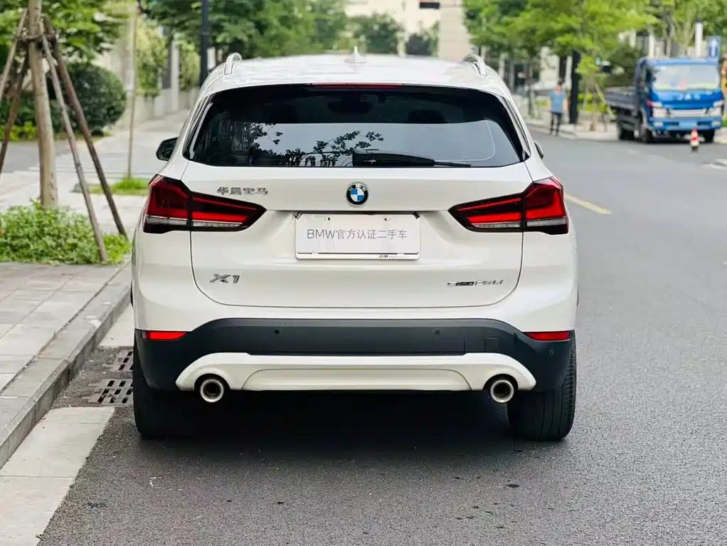 BMW X1 — фото 5