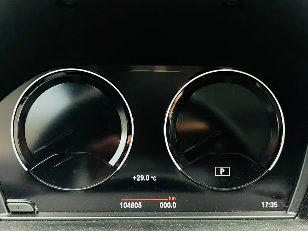 BMW X1 — фото 10
