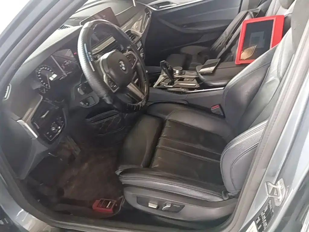 BMW 5 Series (Import) — фото 11