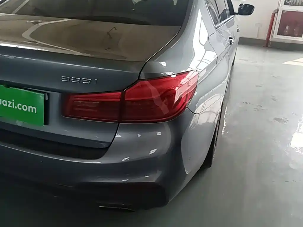 BMW 5 Series (Import) — фото 24