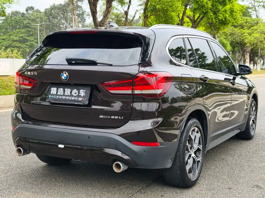 BMW X1 — фото 4