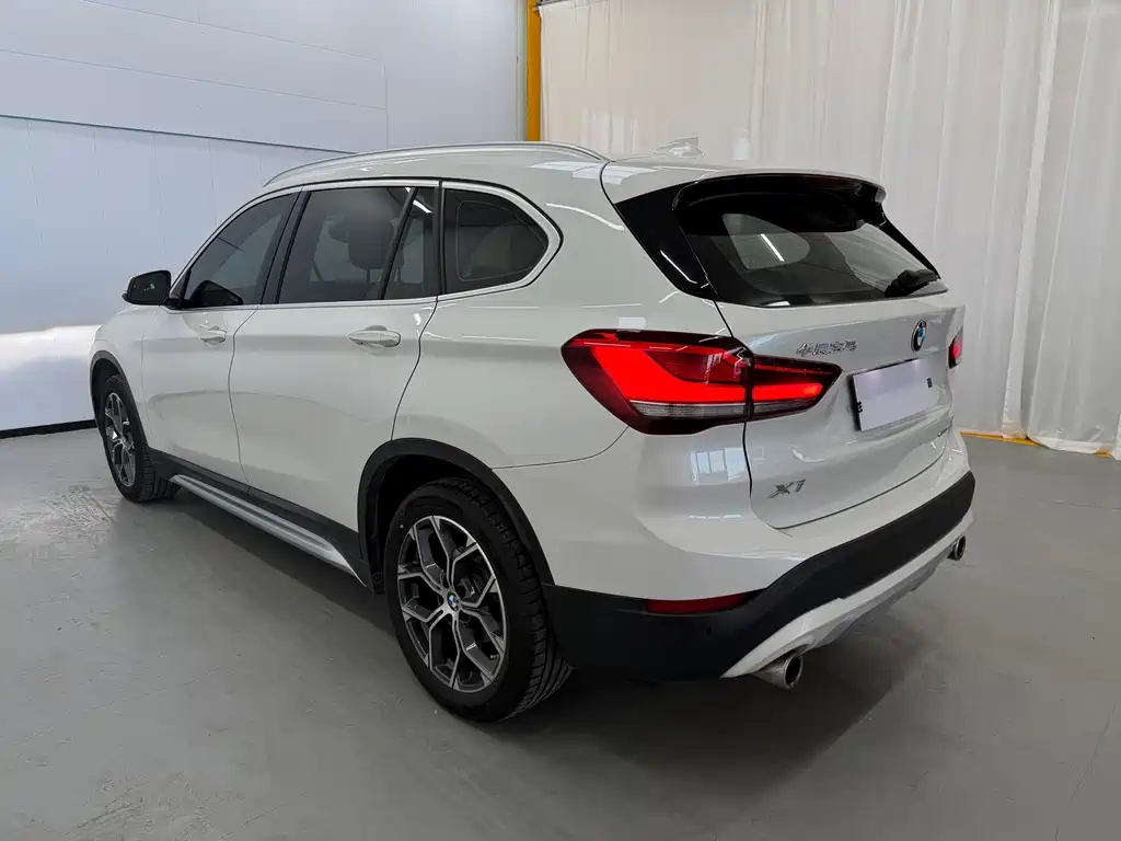 BMW X1 — фото 4