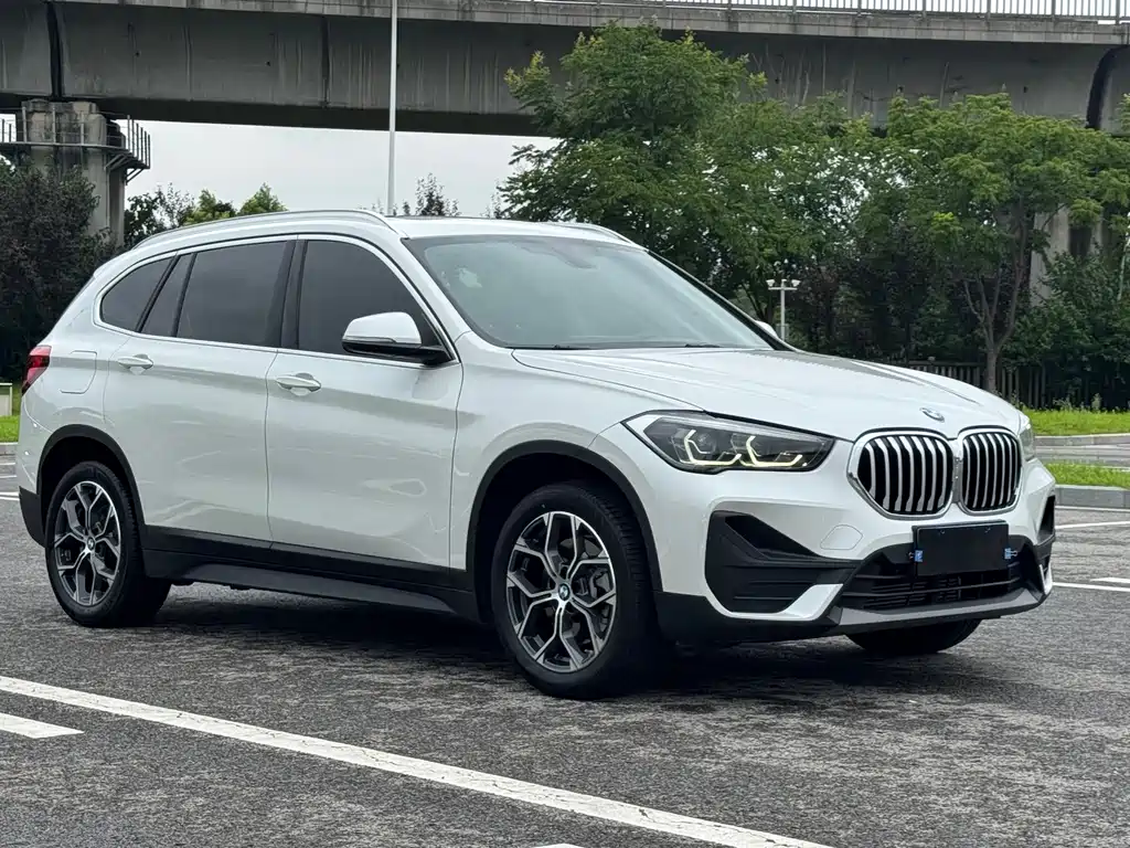 BMW X1 — фото 3