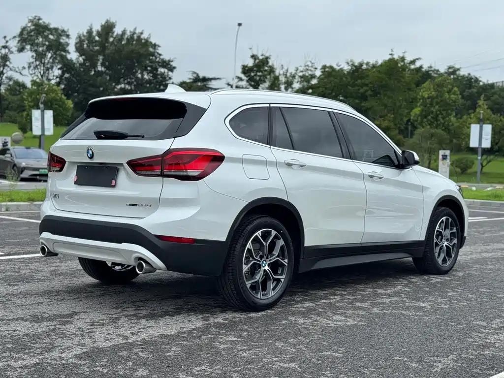 BMW X1 — фото 6