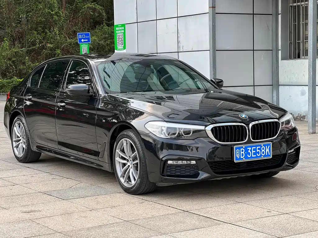 BMW 5 Series — фото 3