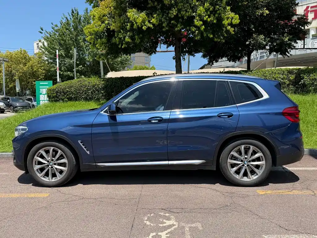 BMW X3 — фото 3