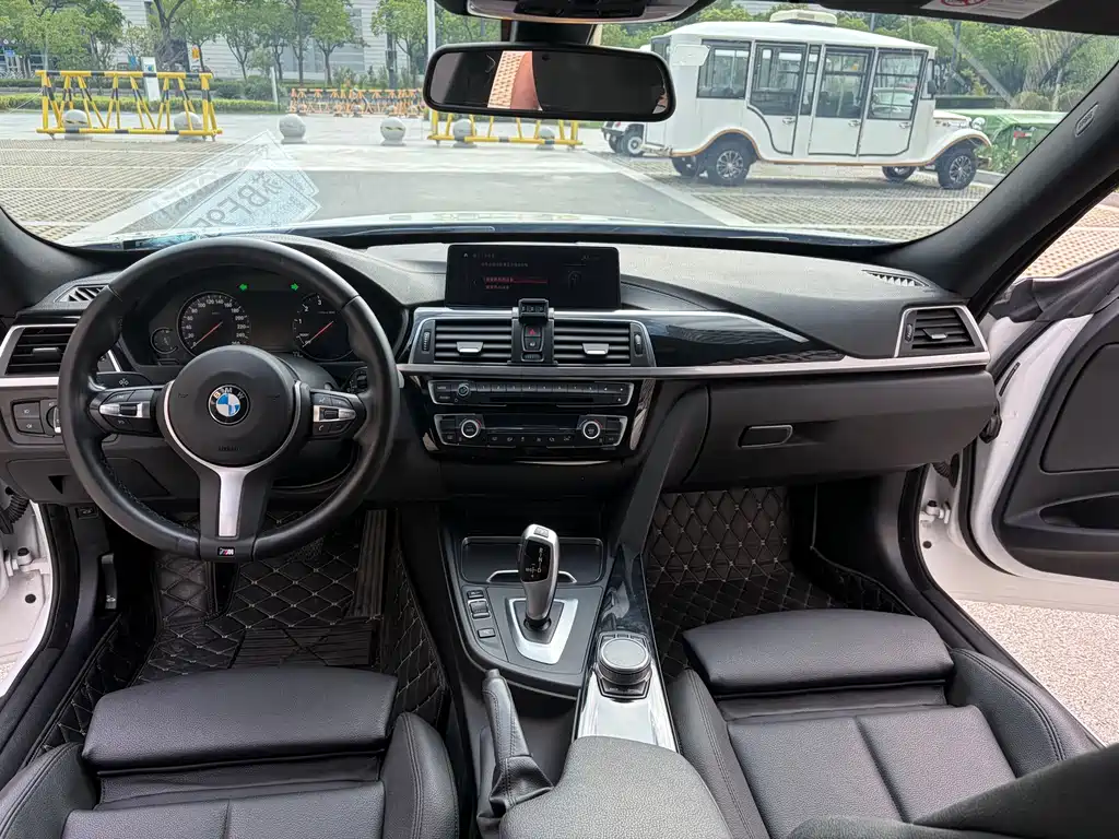 BMW 3 Series GT — фото 14