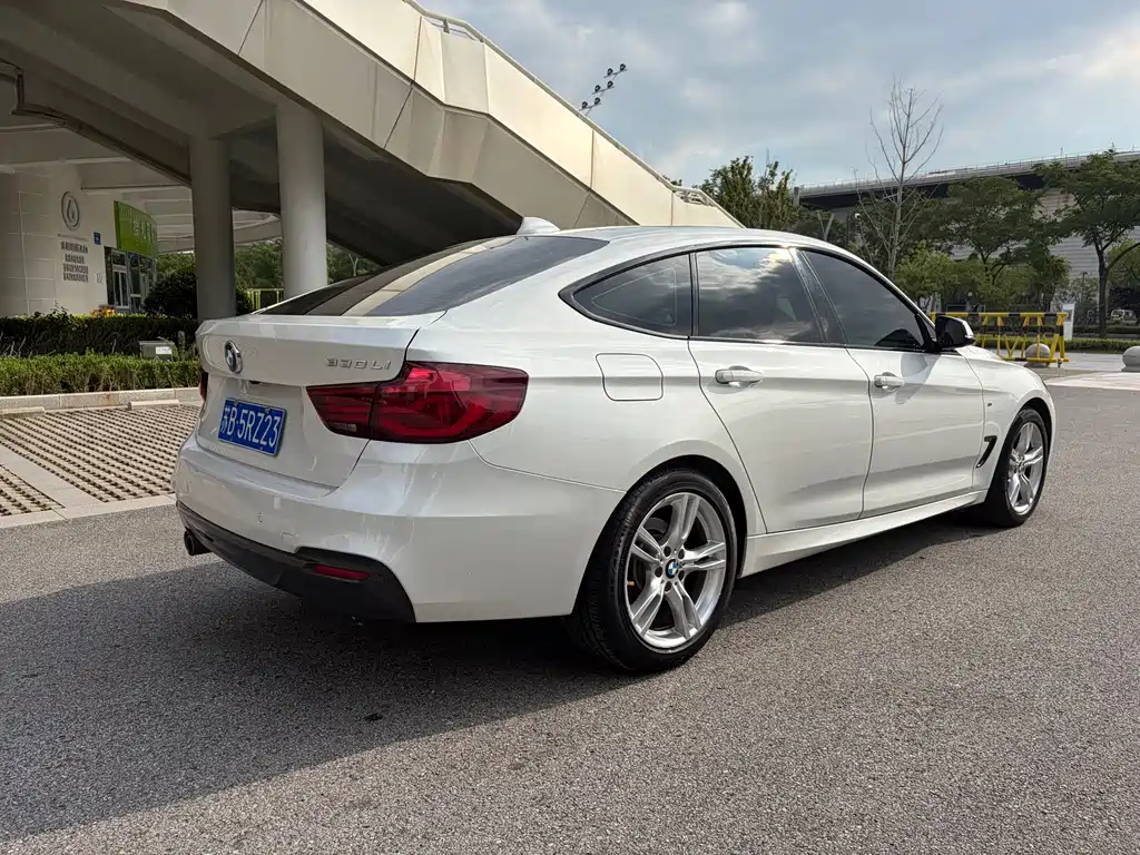 BMW 3 Series GT — фото 5