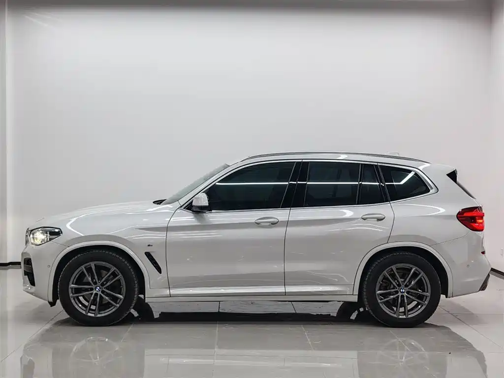 BMW X3 — фото 3