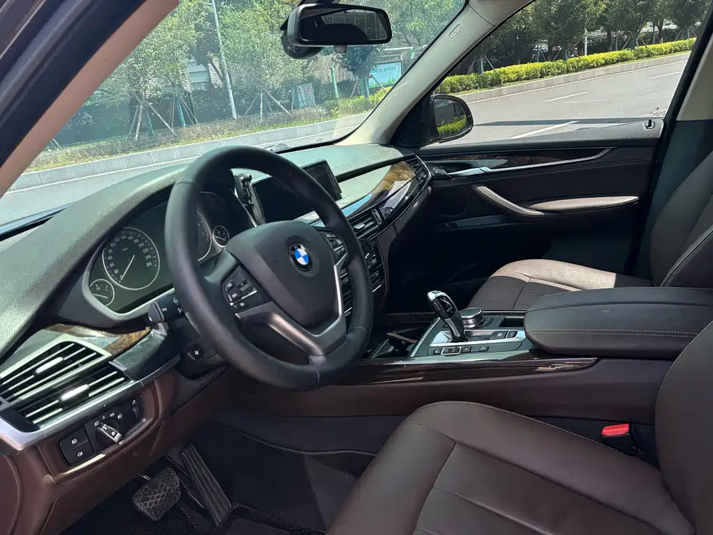 BMW X5 (Import) — фото 3