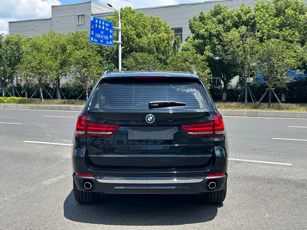 BMW X5 (Import) — фото 9