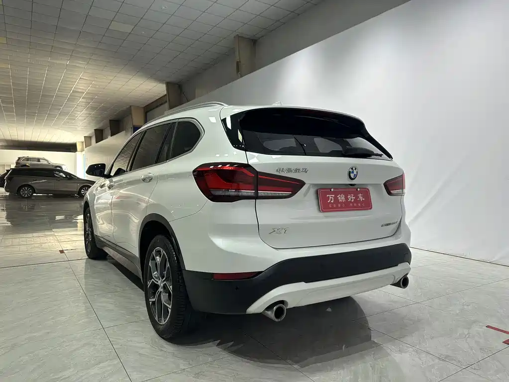 BMW X1 — фото 4