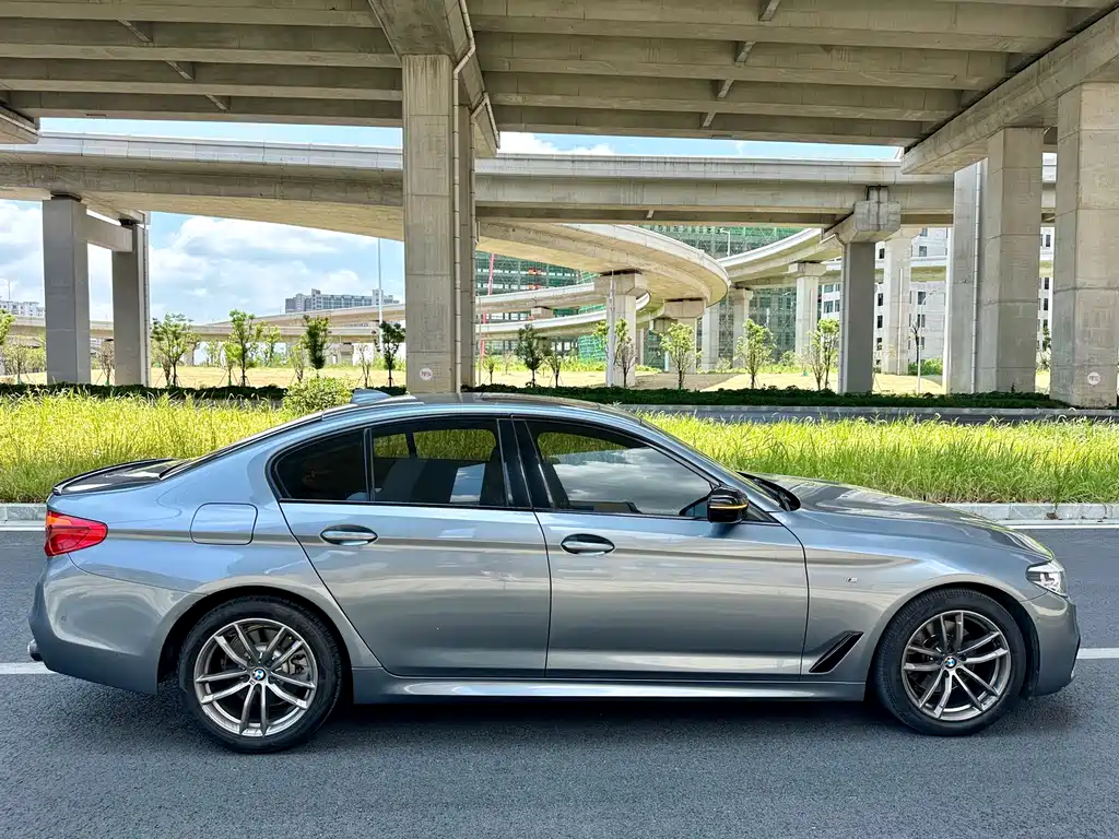 BMW 5 Series (Import) — фото 7