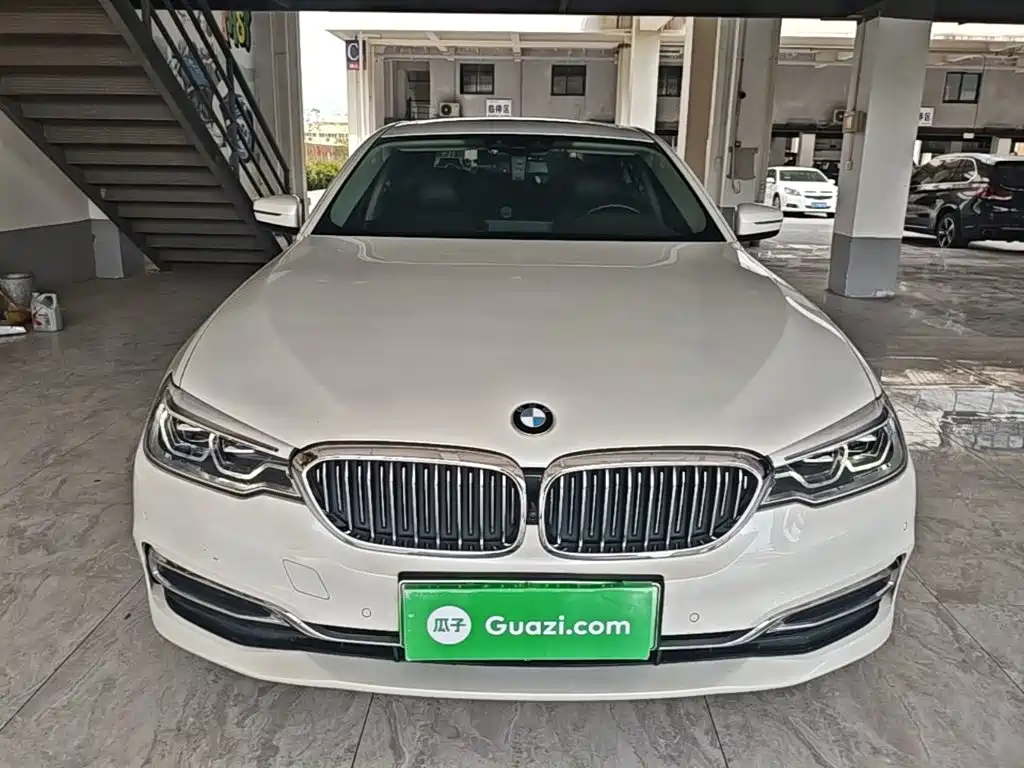 BMW 5 Series New Energy — фото 3