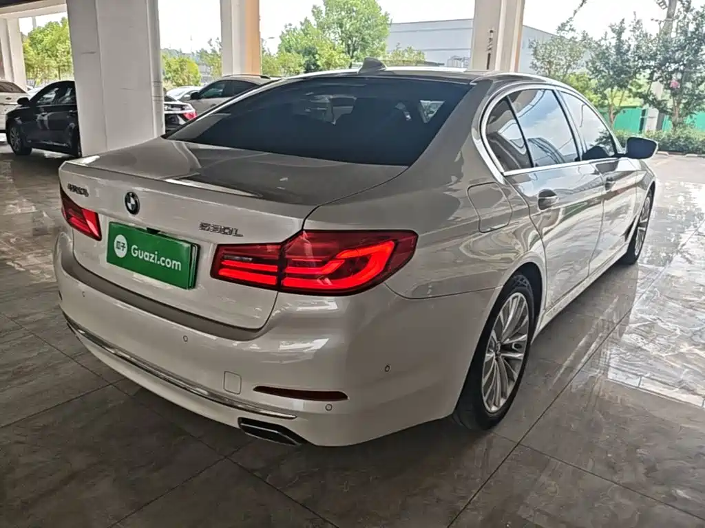BMW 5 Series New Energy — фото 7