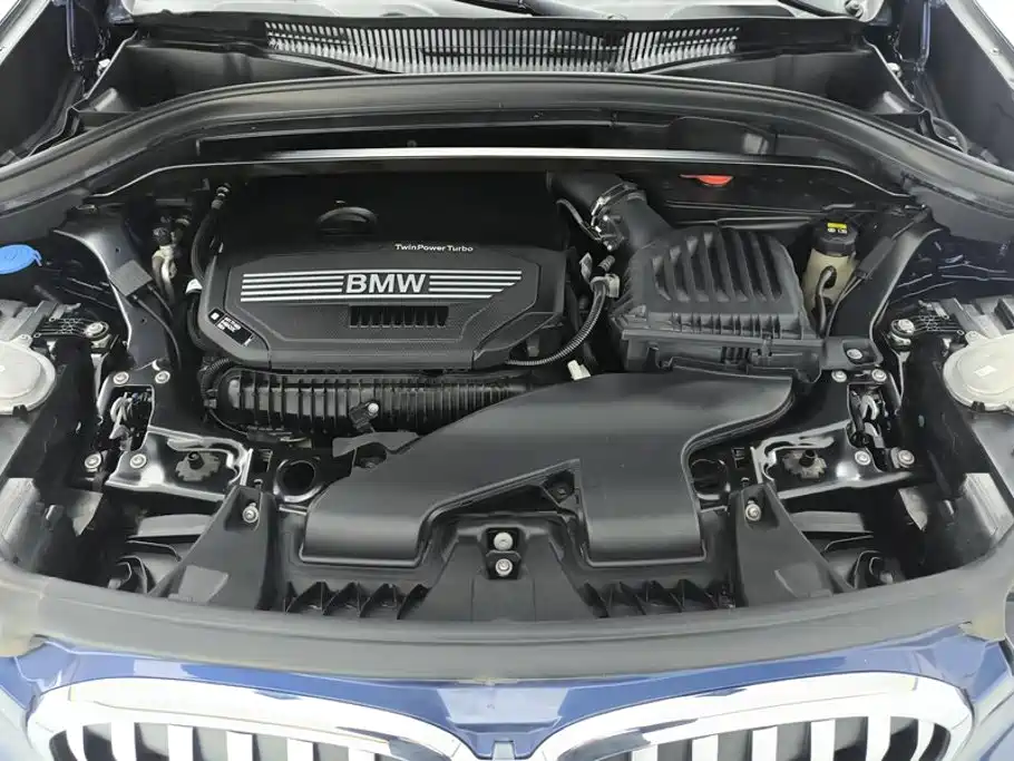 BMW X1 — фото 10