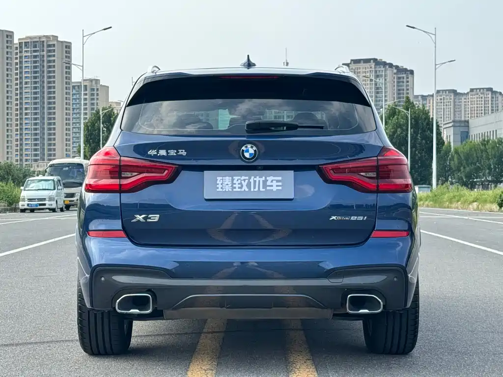 BMW X3 — фото 9