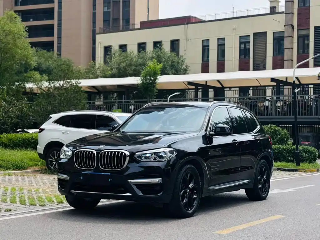 BMW X3 — фото 3