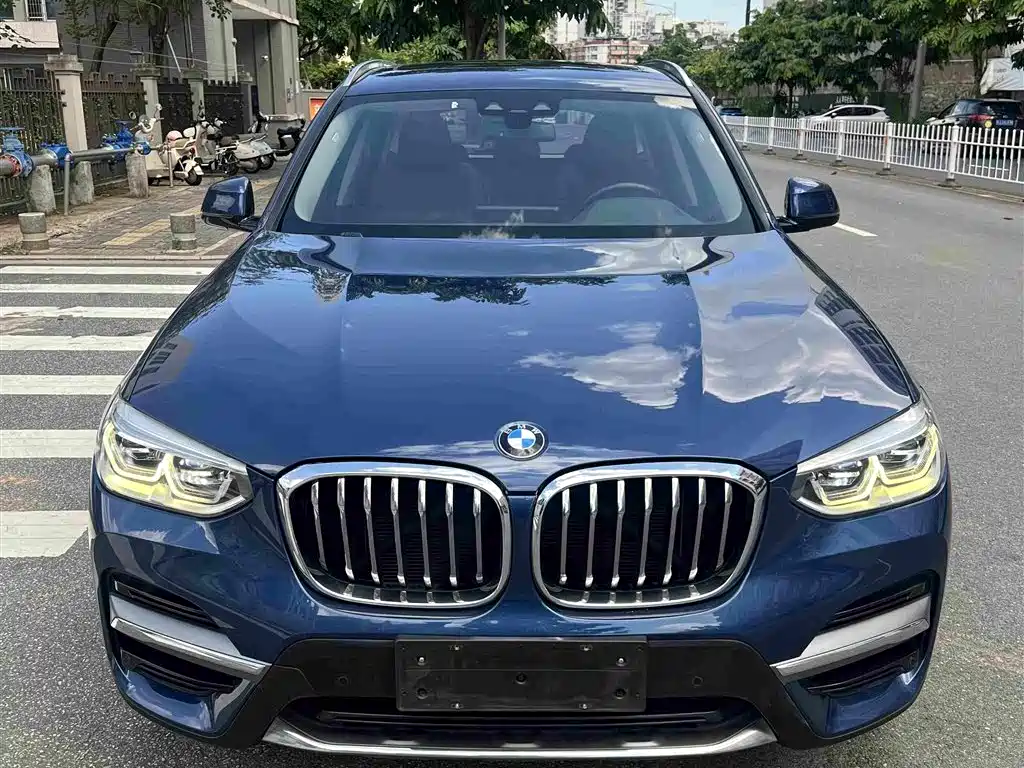 BMW X3 — фото 15