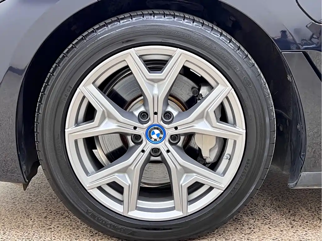 BMW i3 — фото 9