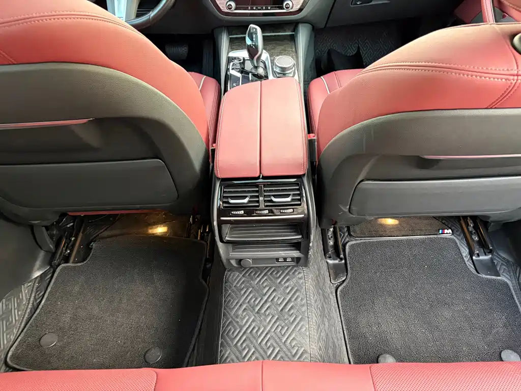 BMW 5 Series — фото 11