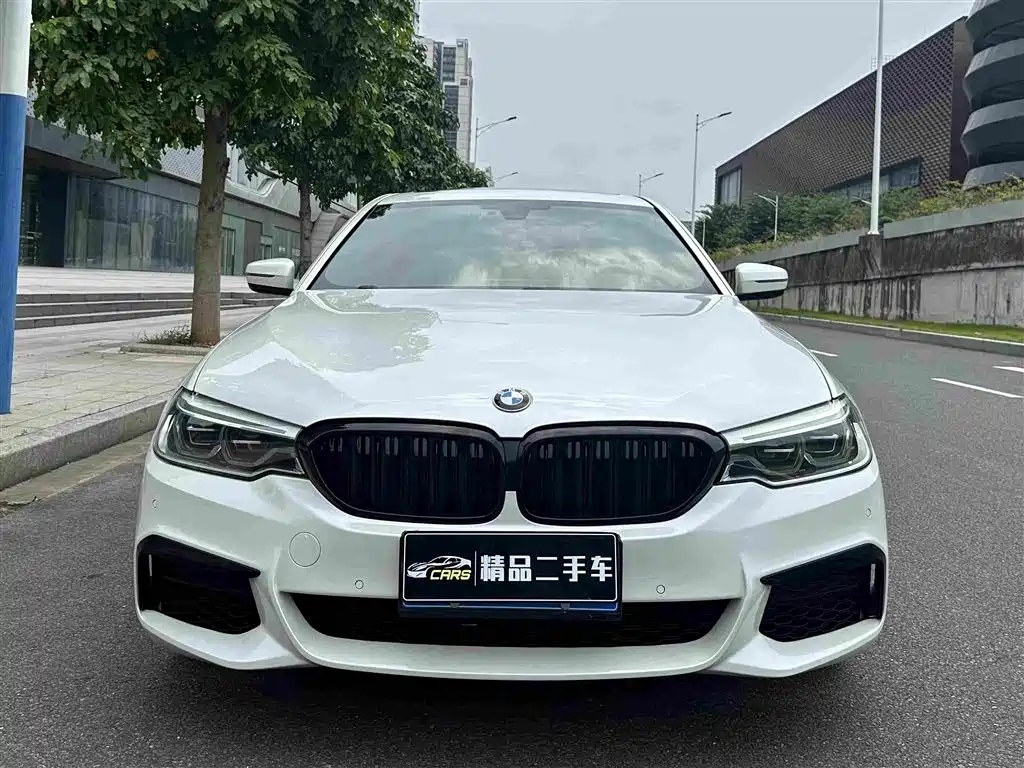 BMW 5 Series — фото 2